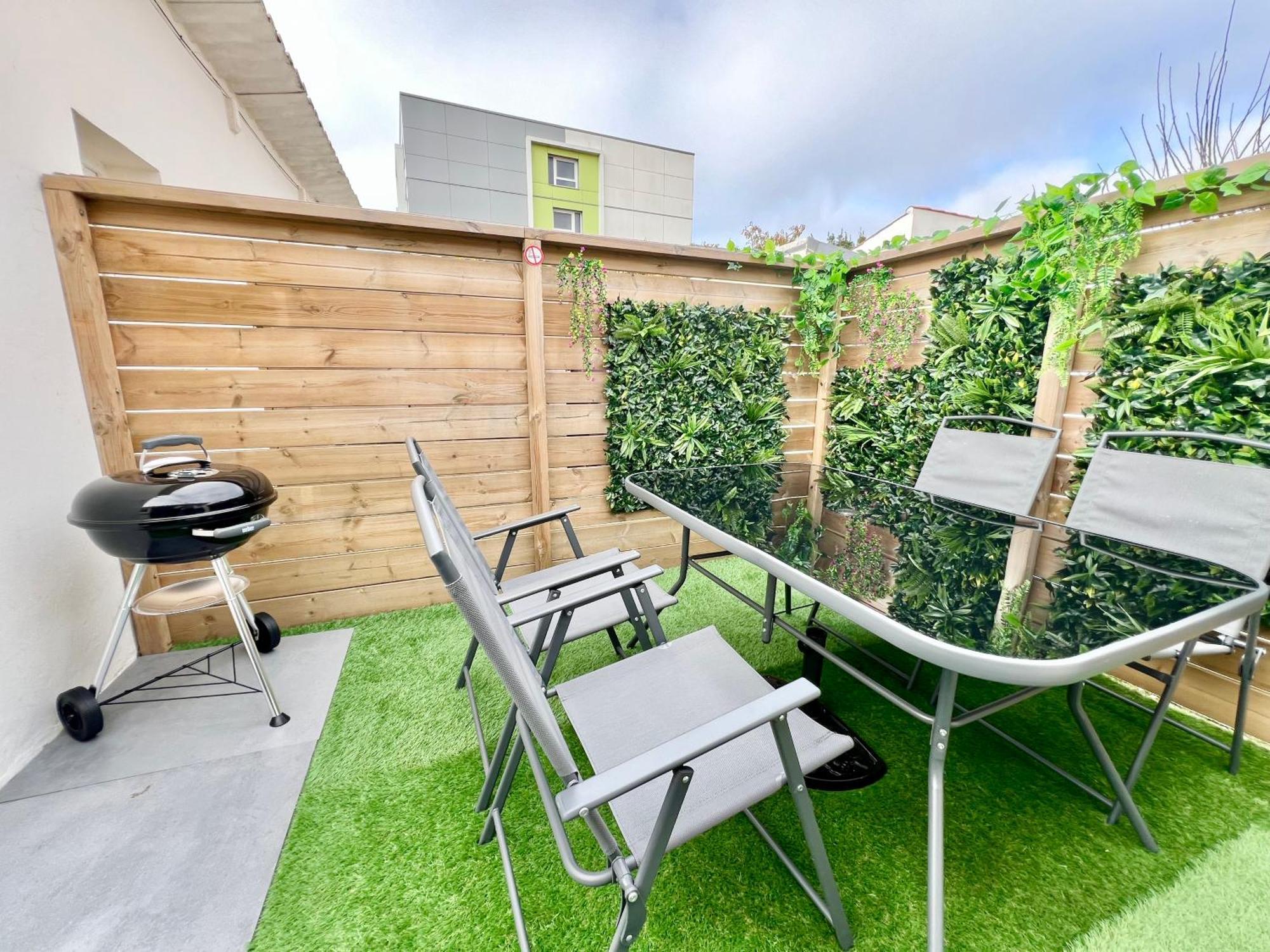 Charmante Maison De - Patio - Wifi - Parking Gratuit Holiday home La Rochelle (Charente-Maritime)
